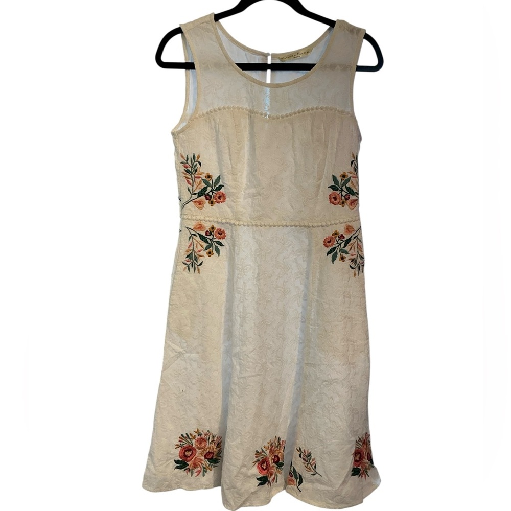 Wayward Fancies Floral Embroidered Cream Dress EUC size small (6)